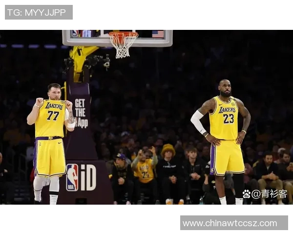 2004年湖人与火箭季后赛对决回顾及精彩瞬间分析