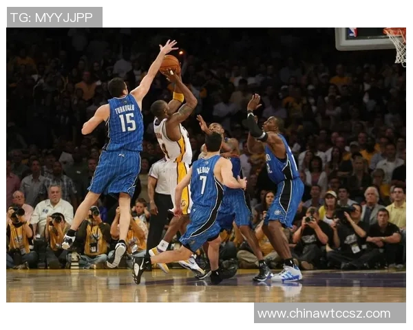 09年季后赛魔术与骑士的激烈对决回顾与分析