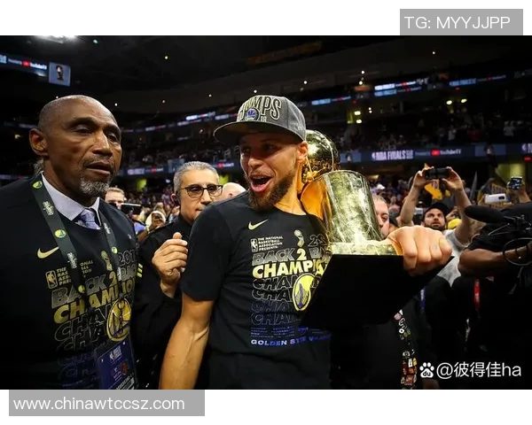 篮球场上的英伦风采揭秘英国明星球员的辉煌历程与成就