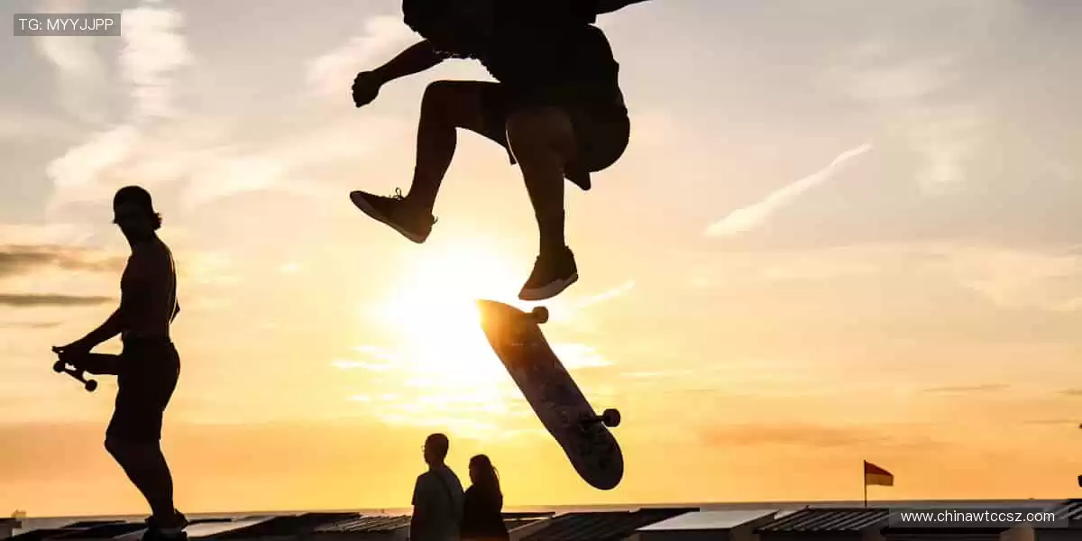 ⚽️ 绿茵激战，等你来见证奇迹！